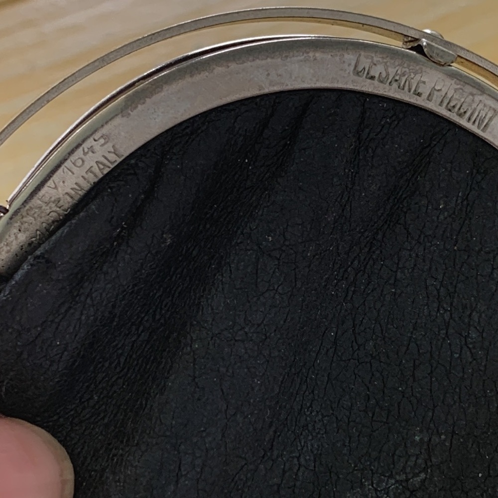 Cesare Piccini || Vintage Made in Italy Black Leather Silver Sphere Coin Purse - Picture 16 of 17